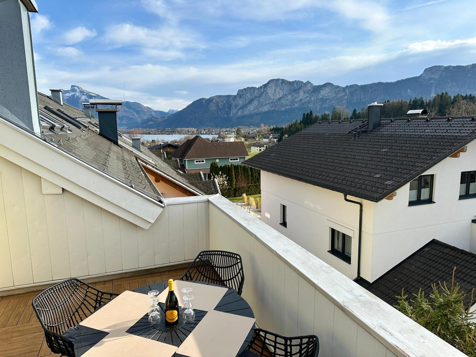 17Er Apartment Mit Sauna Und Privater Garage Mondsee Esterno foto