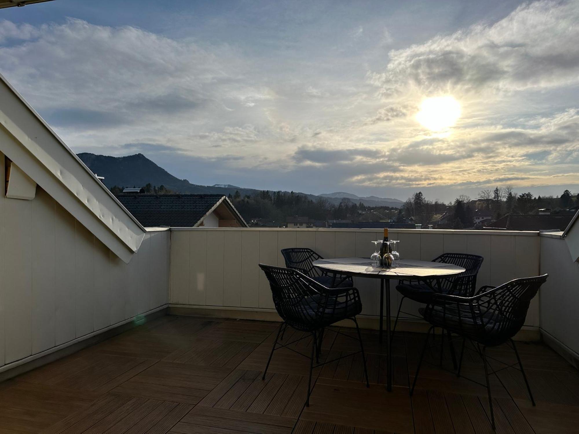17Er Apartment Mit Sauna Und Privater Garage Mondsee Esterno foto