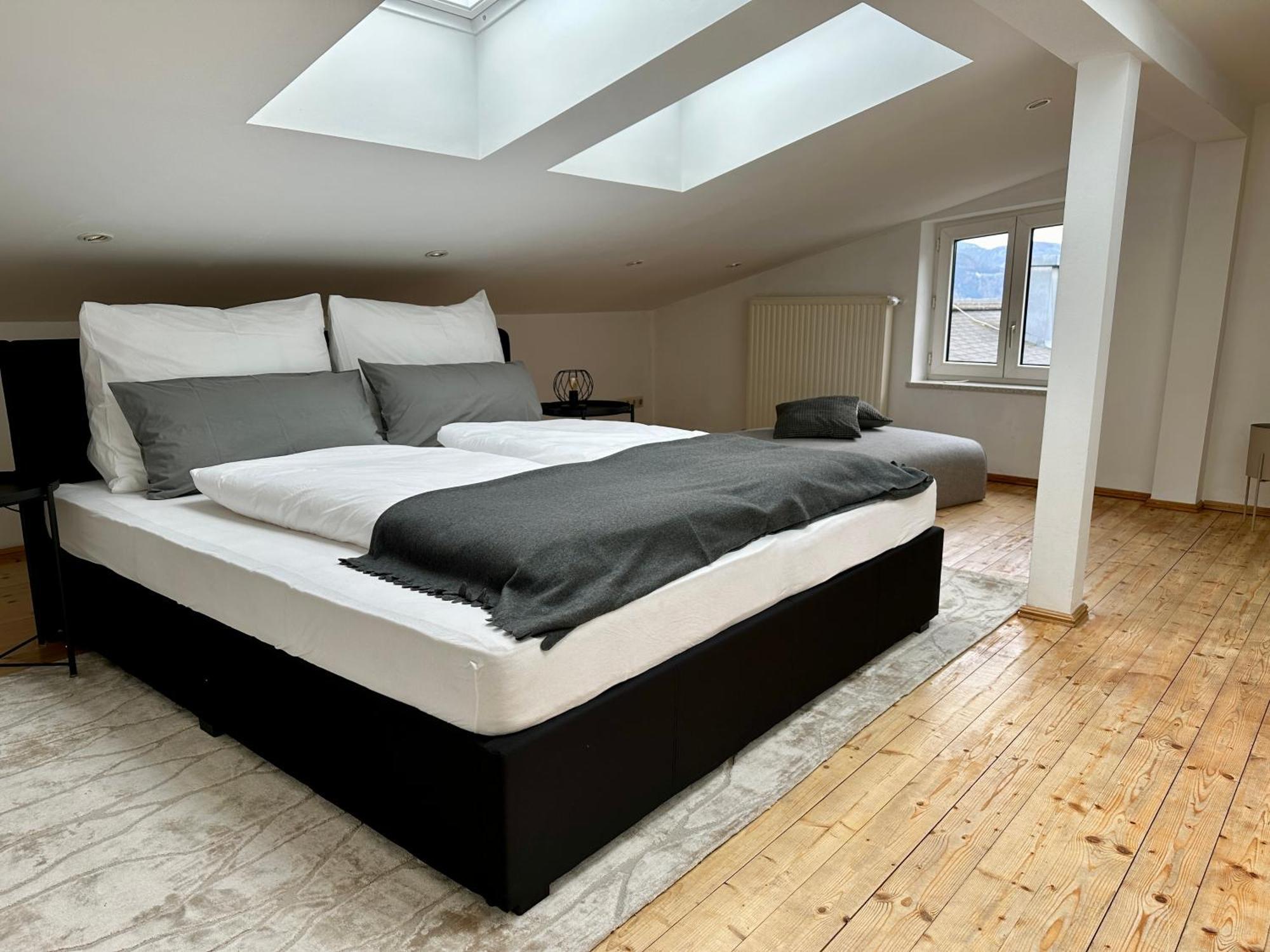 17Er Apartment Mit Sauna Und Privater Garage Mondsee Esterno foto